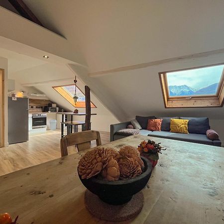 Cocon Sous Les Toits Appartement Albertville Buitenkant foto