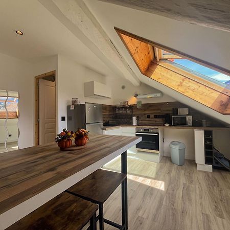 Cocon Sous Les Toits Appartement Albertville Buitenkant foto