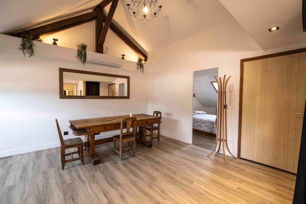 Cocon Sous Les Toits Appartement Albertville Buitenkant foto